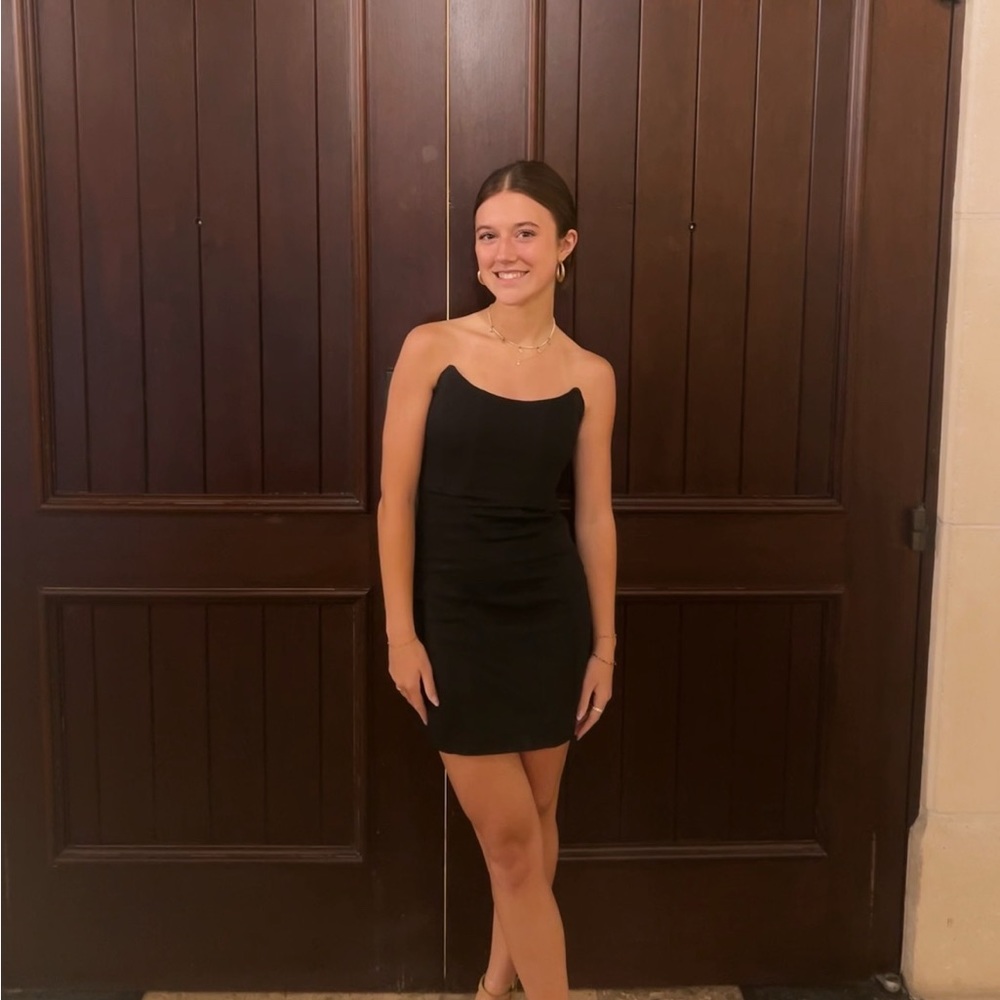 Meet your Posher, Ava